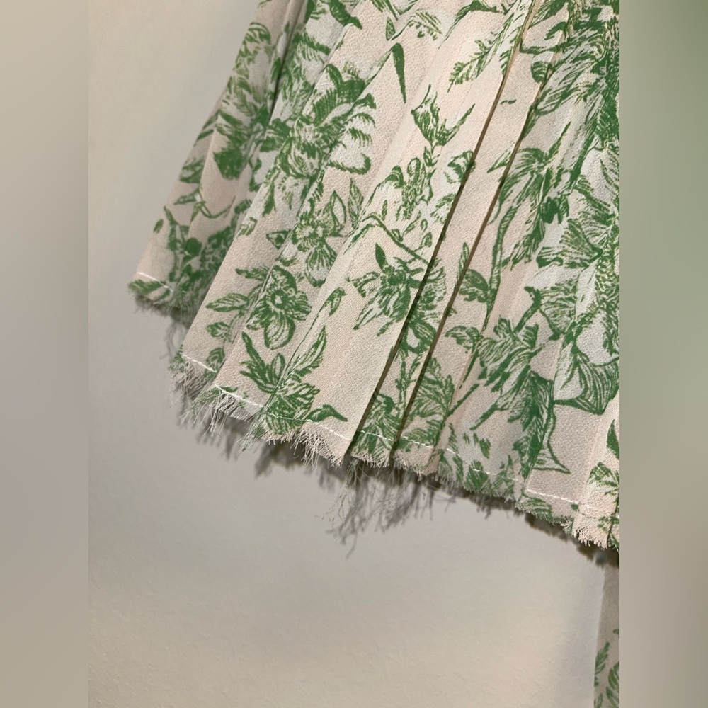 Amur Lee Plissé Leaf Print Silk Blouse, small - Picture 12 of 13